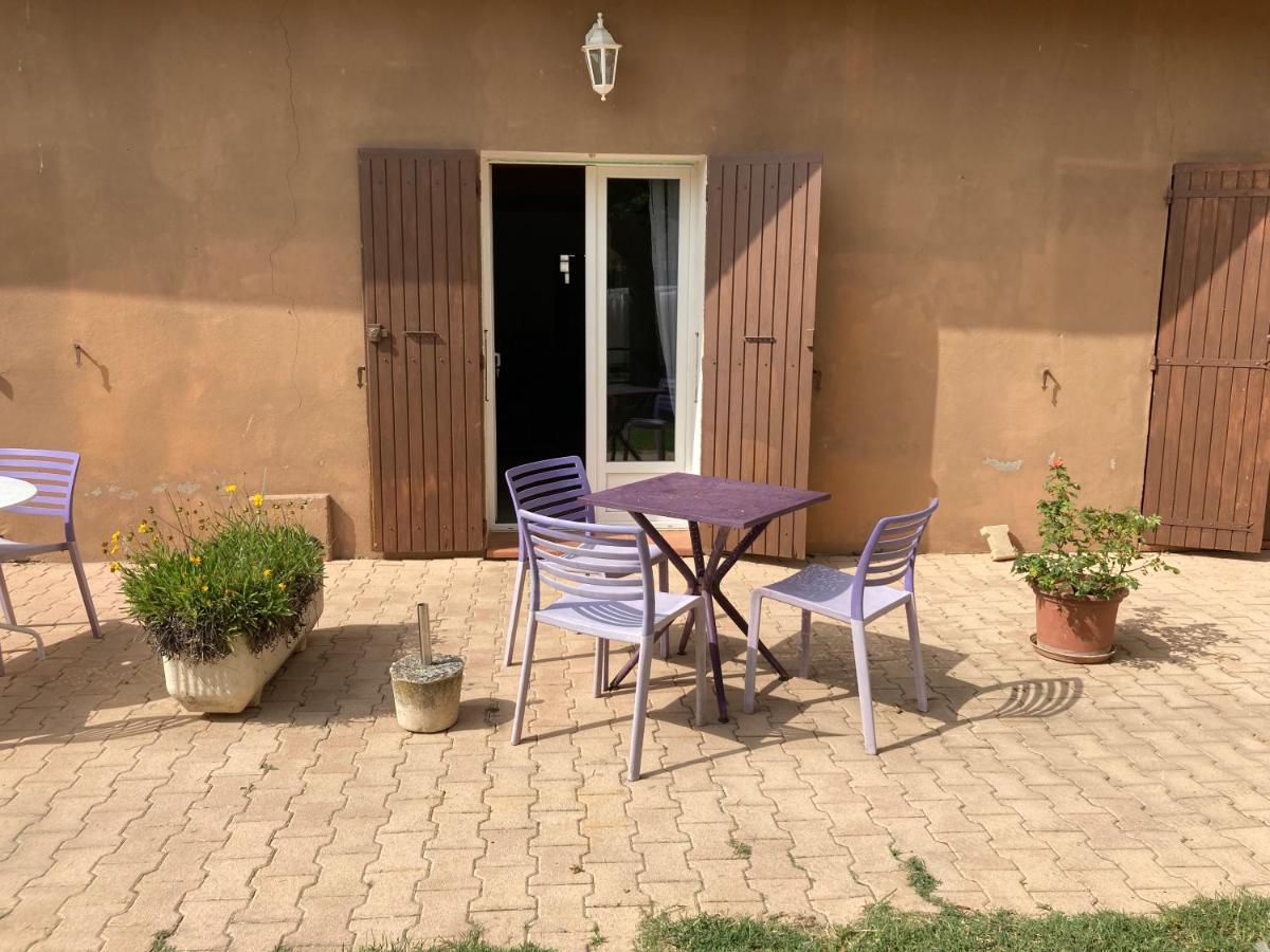 Auberge Les Olivades Mallemort Exteriér fotografie