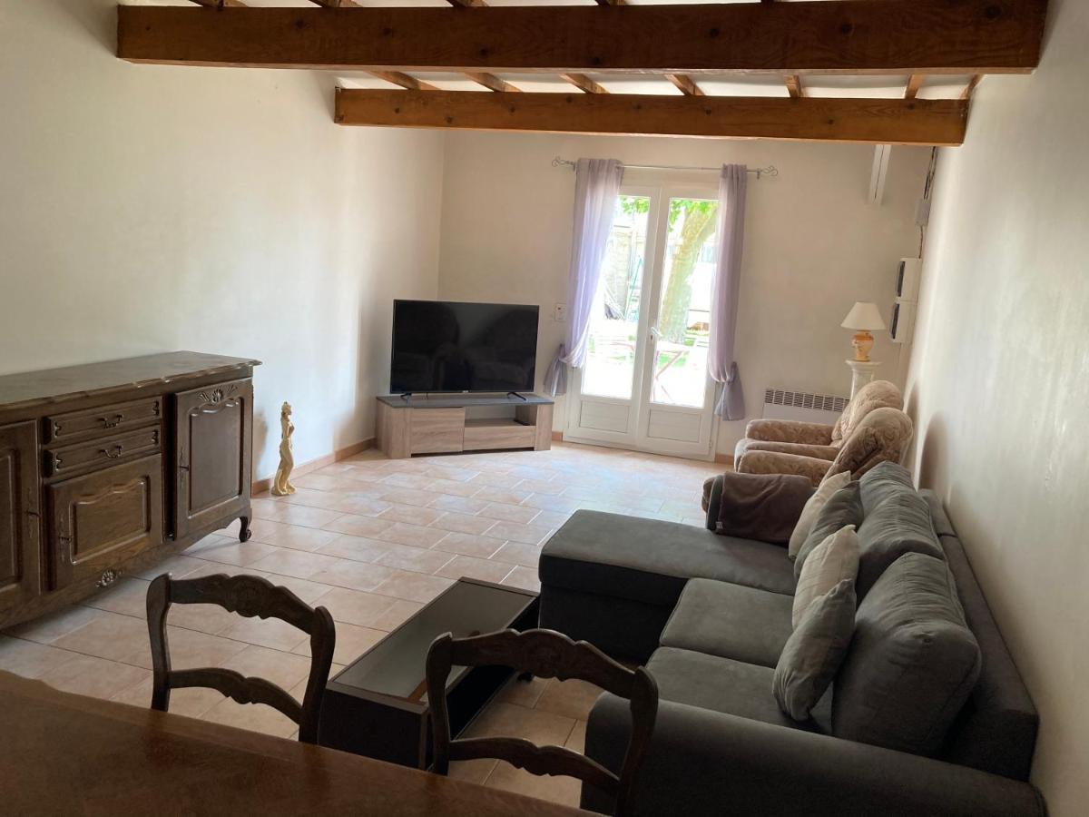 Auberge Les Olivades Mallemort Exteriér fotografie
